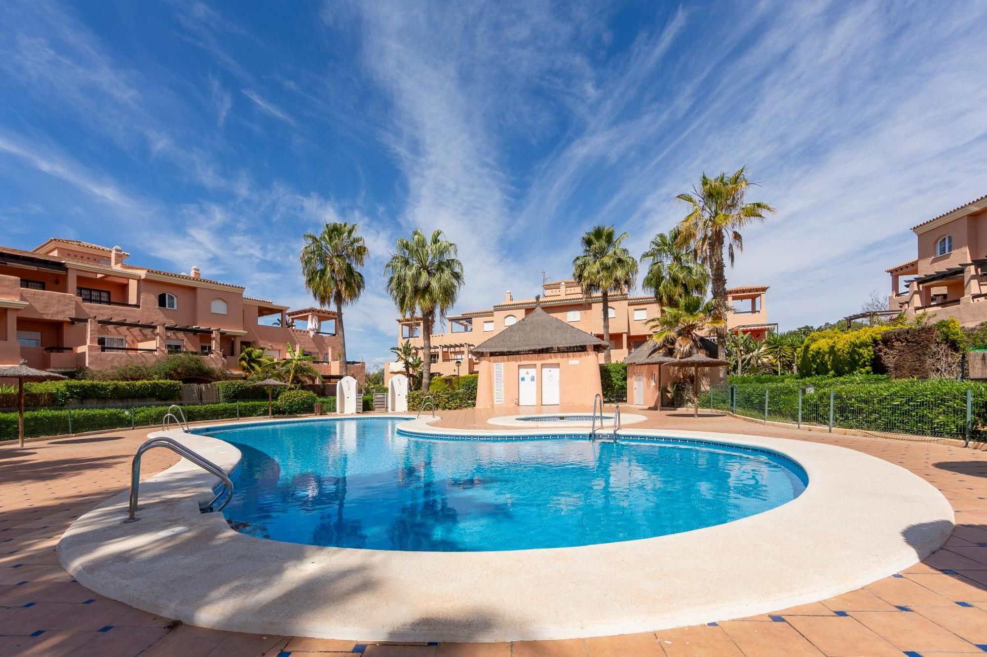 Jardin Privado # Netflix # Playa A 8Min # Wifi # Familia # Apartamento Vera Exterior photo