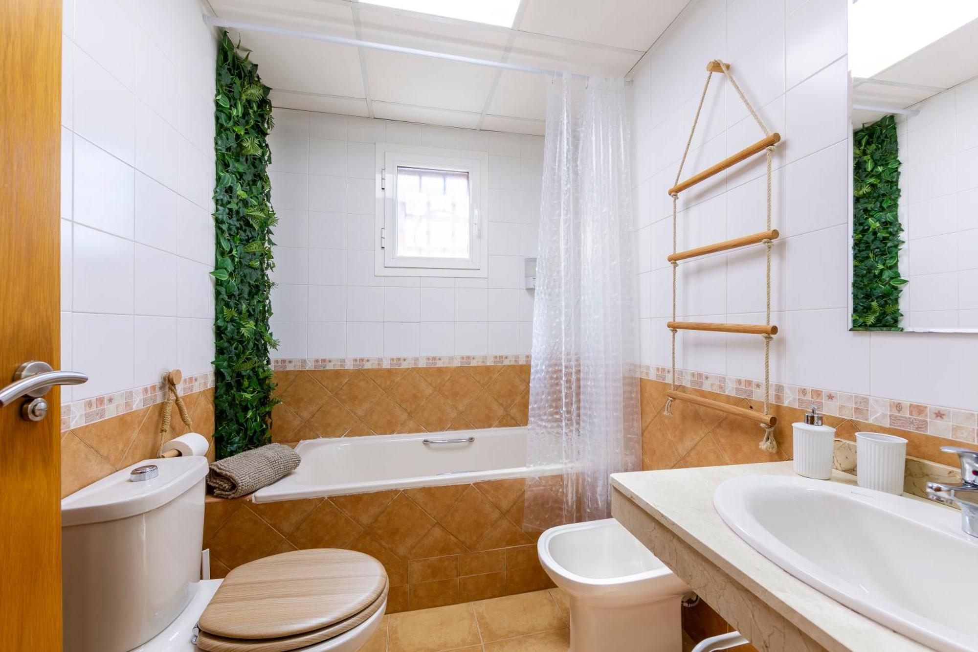 Jardin Privado # Netflix # Playa A 8Min # Wifi # Familia # Apartamento Vera Exterior photo