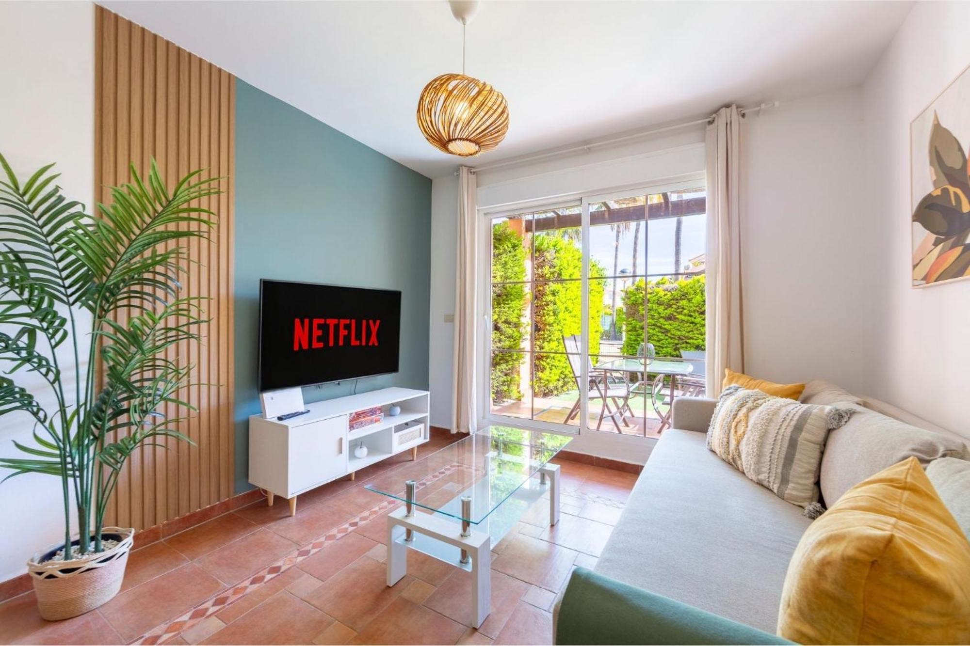 Jardin Privado # Netflix # Playa A 8Min # Wifi # Familia # Apartamento Vera Exterior photo